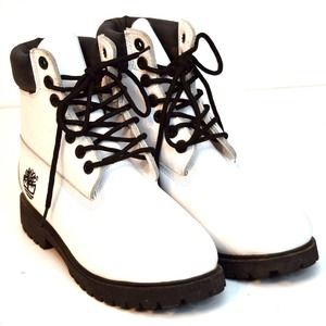 Timberland Ankle Boots Waterproof White Black Womens Size 7.5W Lace Up Leather